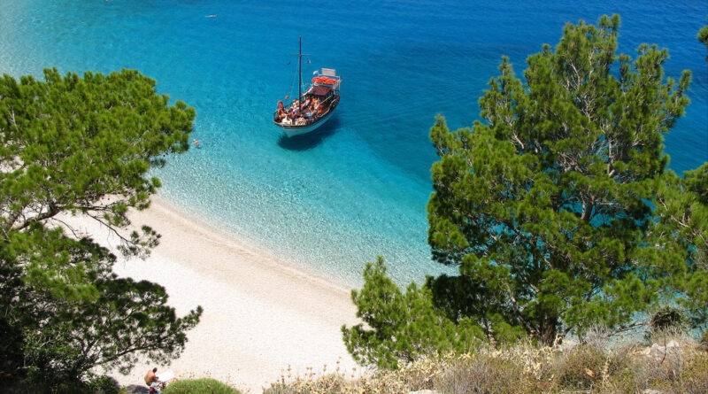 trekking yoga karpathos