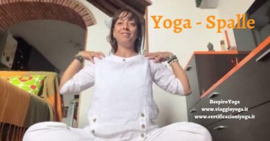 yoga spalle